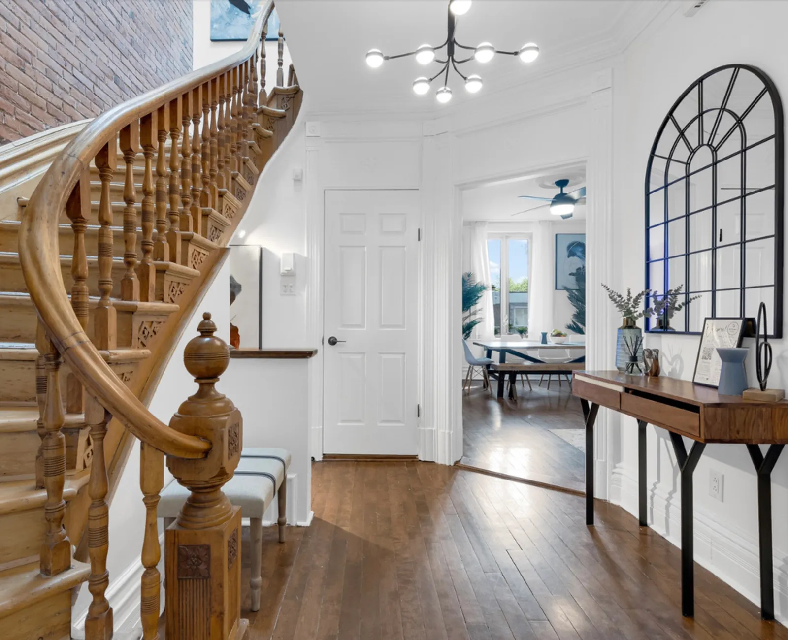 VICTORIAN DOWNTOWN GETAWAY