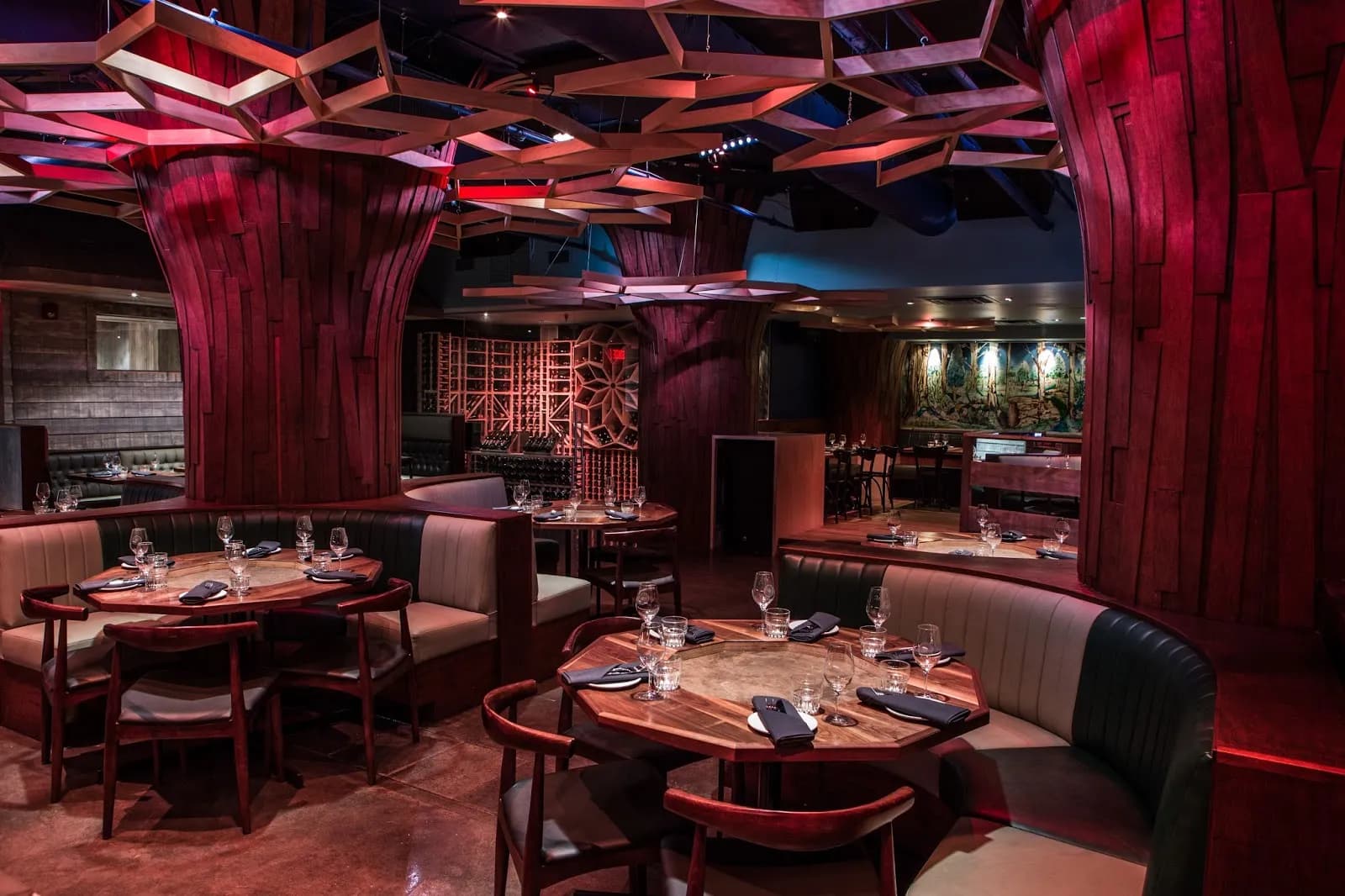 SUPPER CLUB DINNER EXPERIENCE — Montreal bachelor party experience
